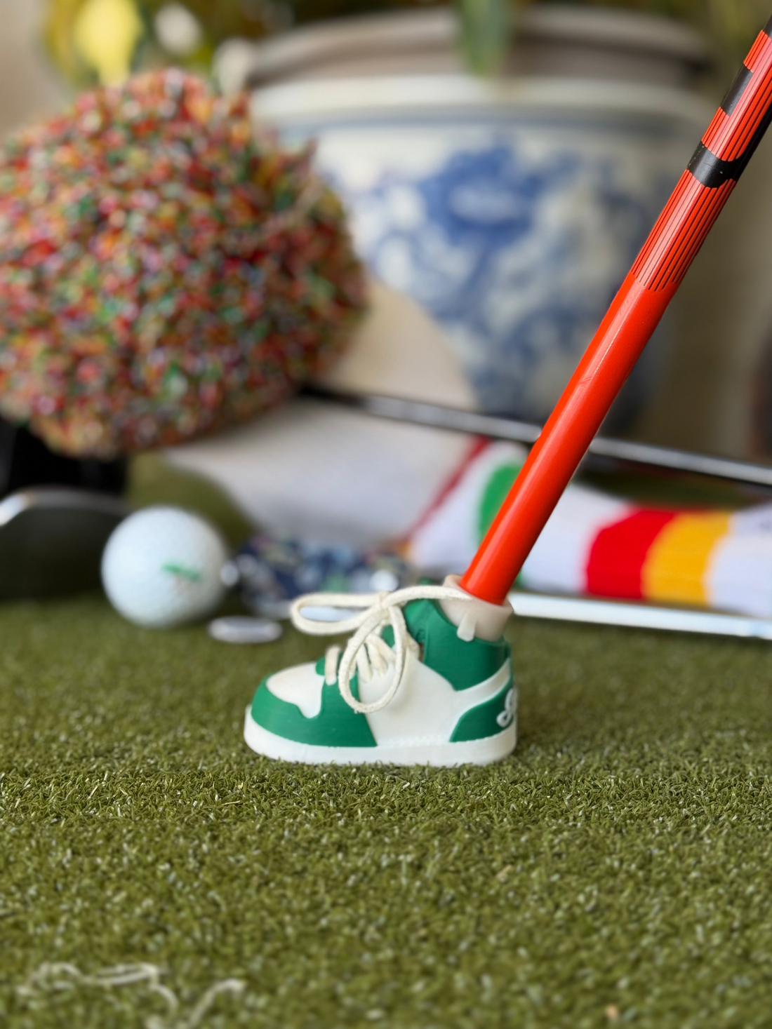 Green &amp; White Golf Bag Stand Shoes